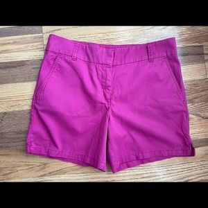 Loft size 8 Magenta shorts 6 inch seam
